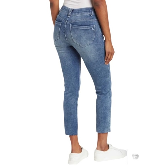DEMOCRACY AB Technology High Rise Raw hems Women's Jeans-Sizes 8 & 10 - Picture 3 of 11